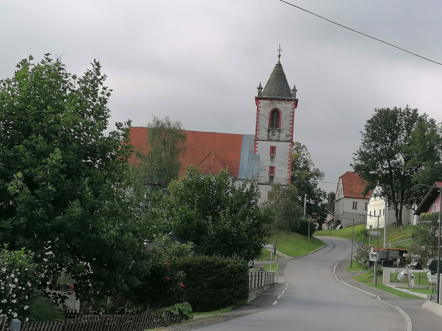 Župnija Jarenina