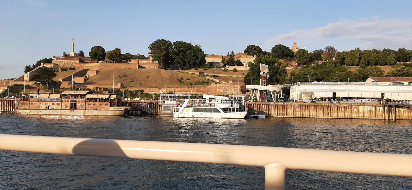 Krstarenje Beogradom