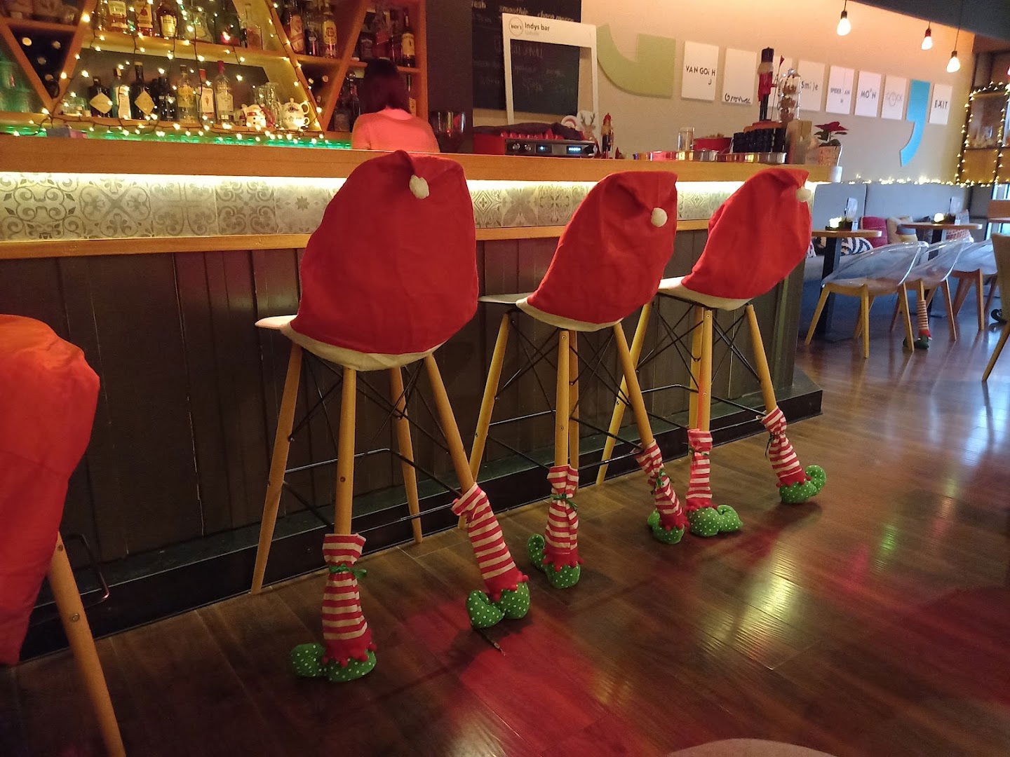 Indy's - coffee & music club