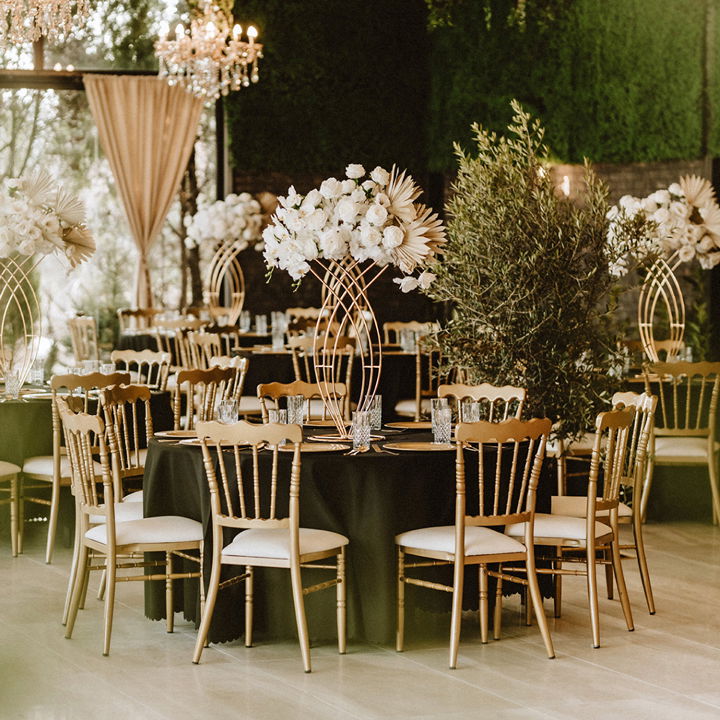 Verde venčanja na otvorenom