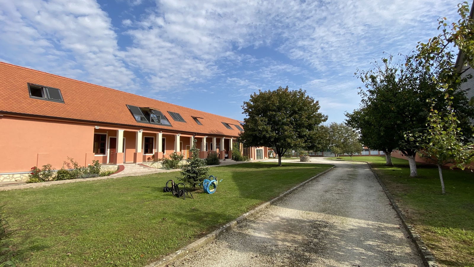 Avram's Farm Dobanovci