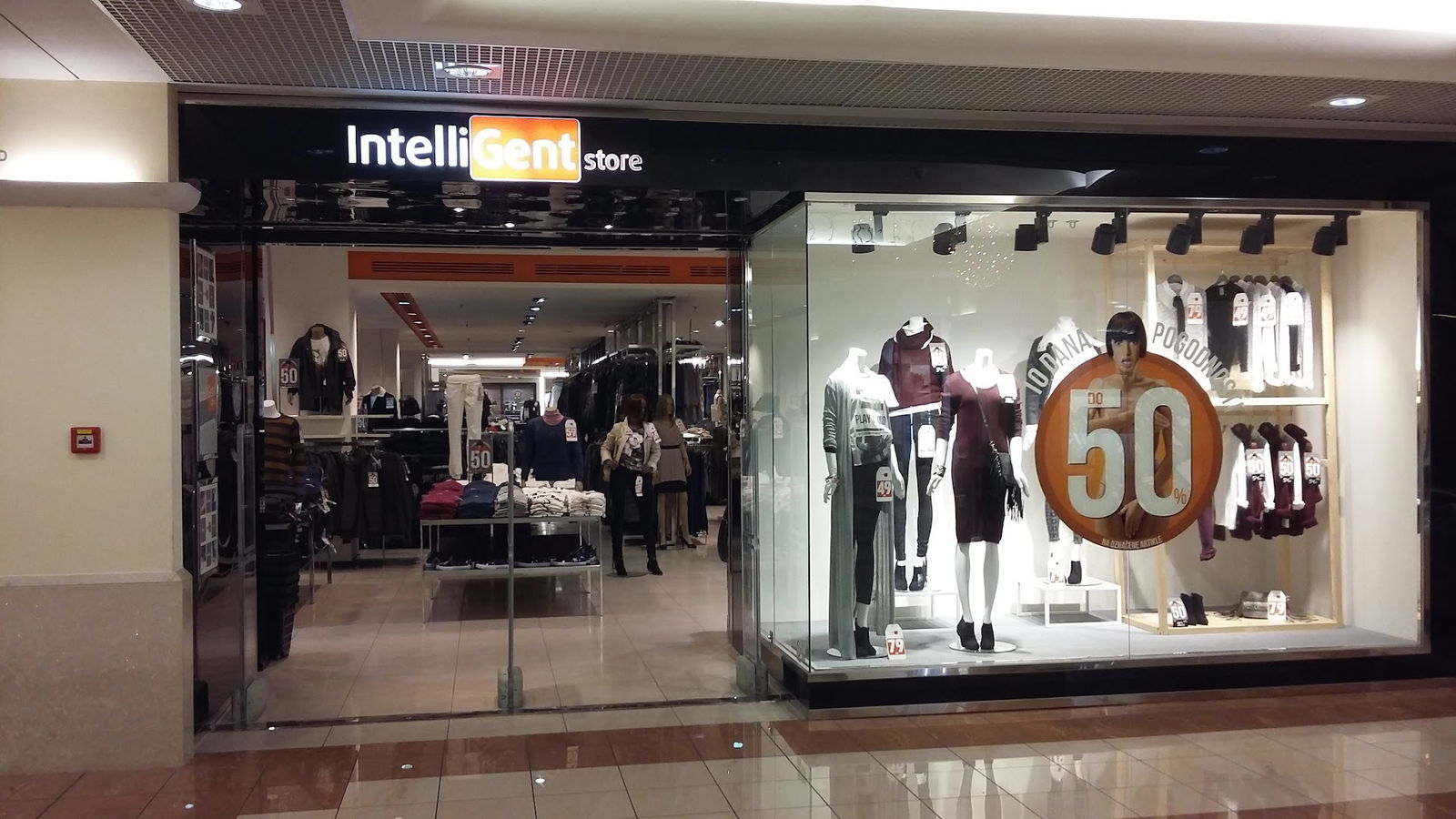 Intelligent Store