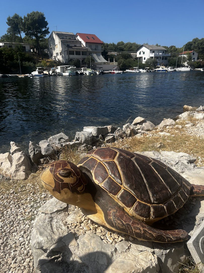 Edukacijska staza Makirina