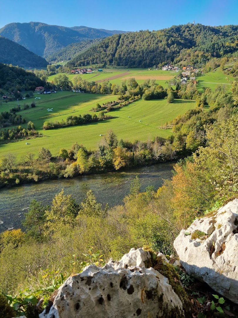 Dečinska stena