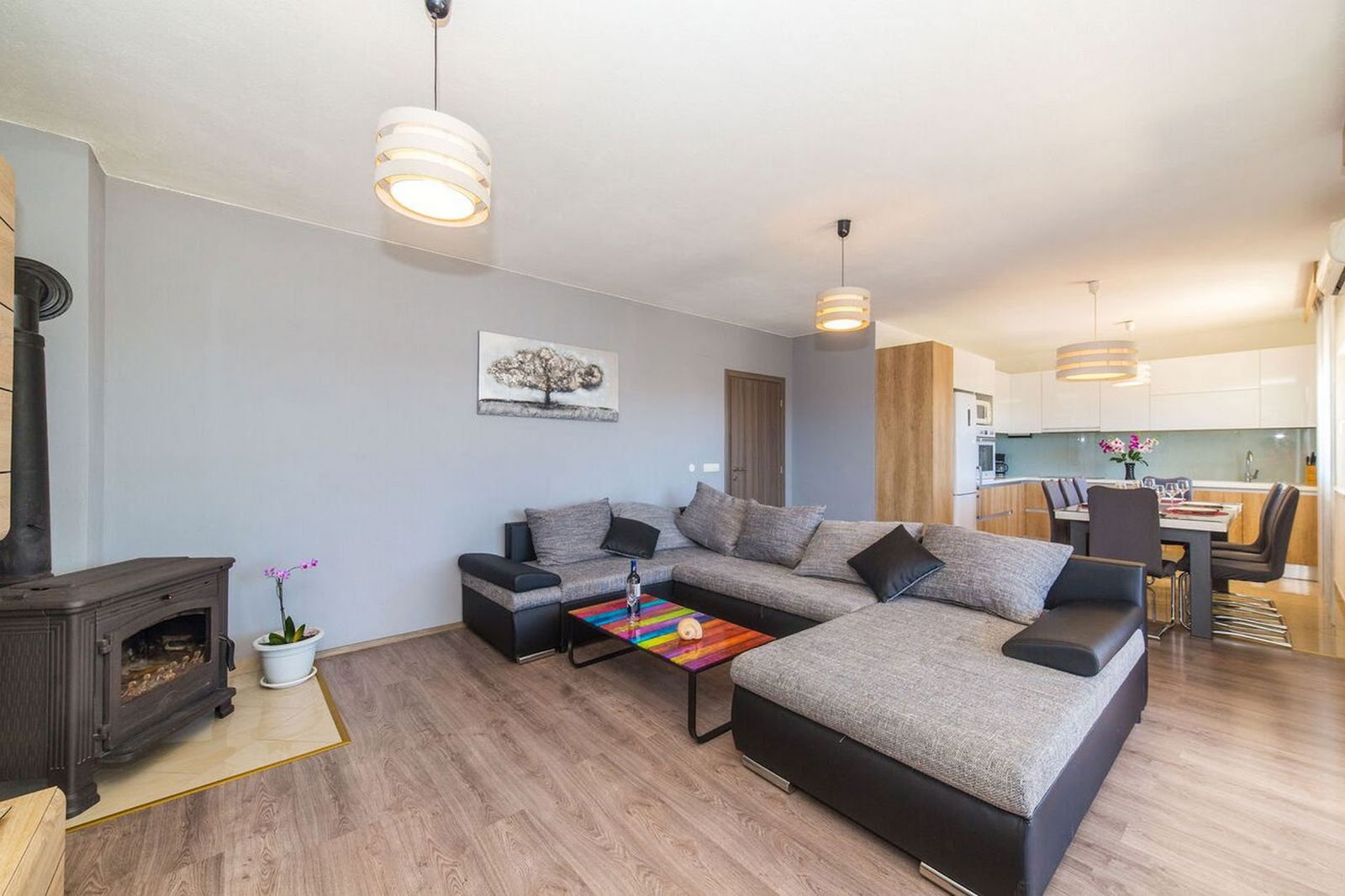 Holiday house with private pool in Kastela