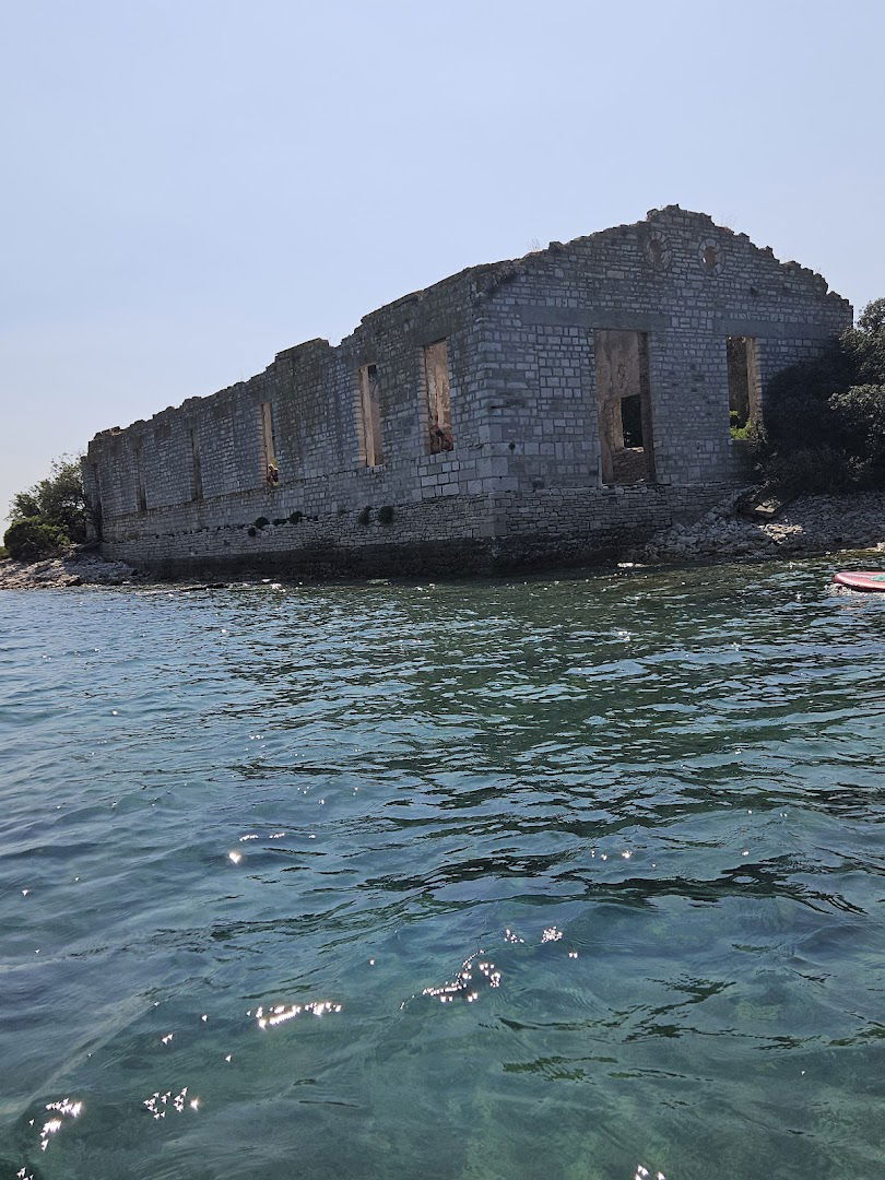 Bivša mornarička zrakoplovna škola