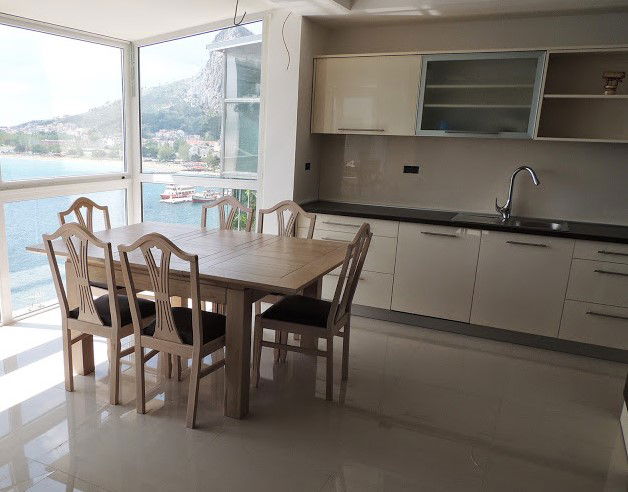 STOLARIJA VULJANIĆ ( Izrada namještaja / kuhinje po mjeri / prozori, vrata)