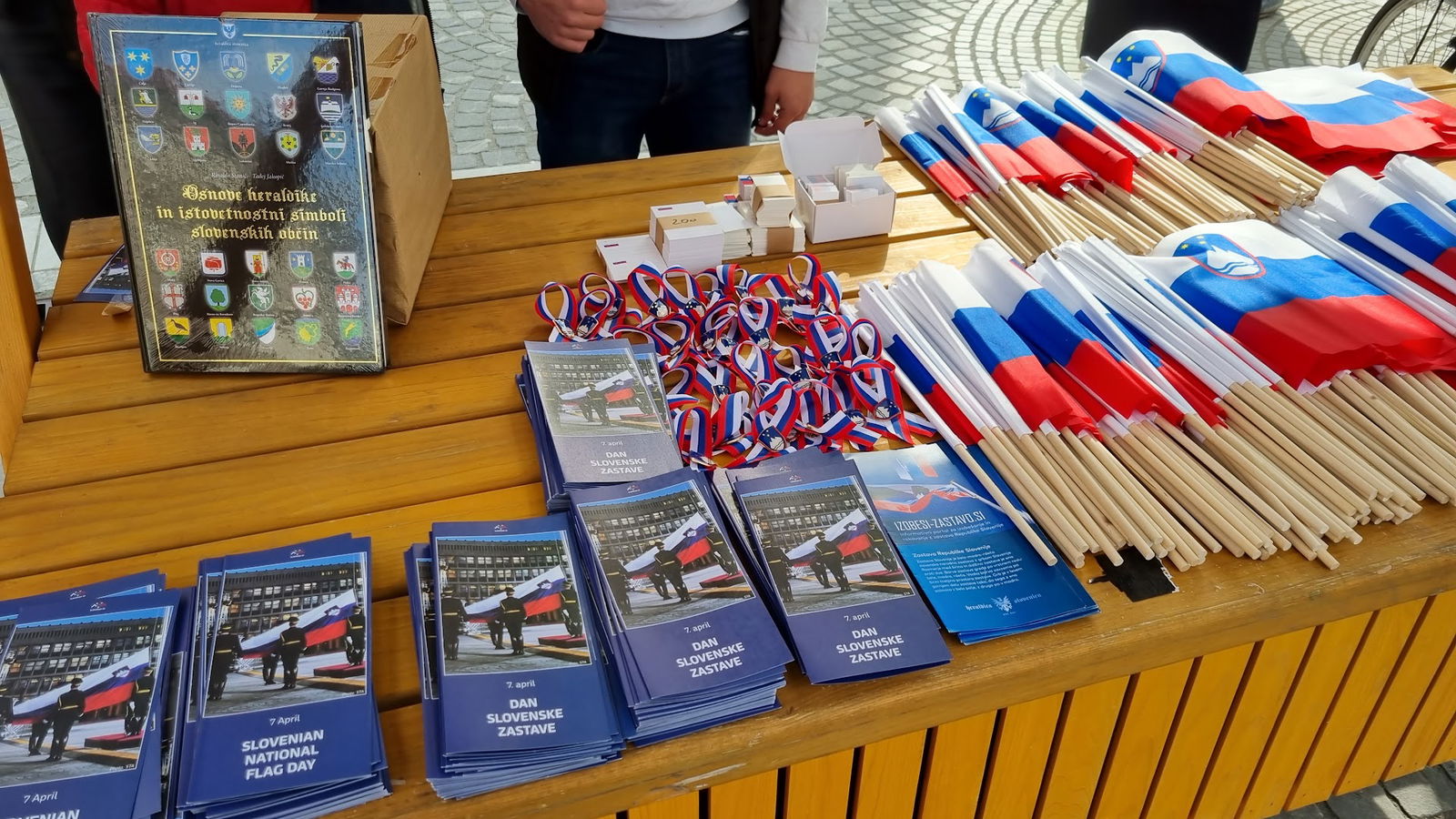 Heraldično, Genealoško in Veksiološko društvo - Heraldica Slovenica