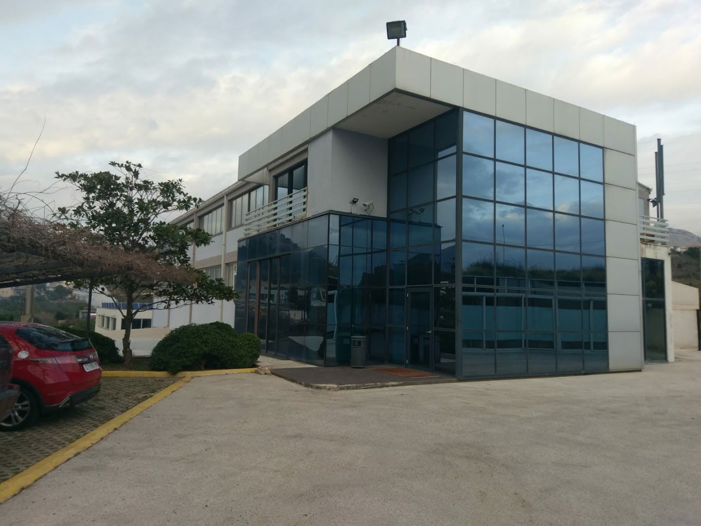 ZIMA SVJETLOSNE DEKORACIJE