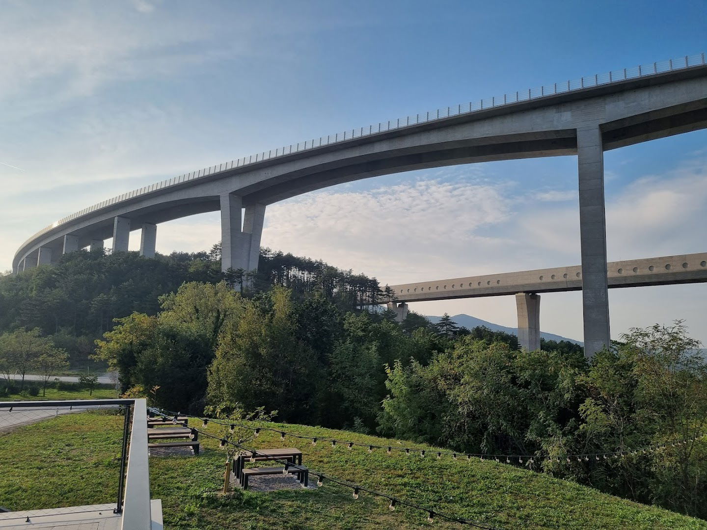 Kraški rob visitors center