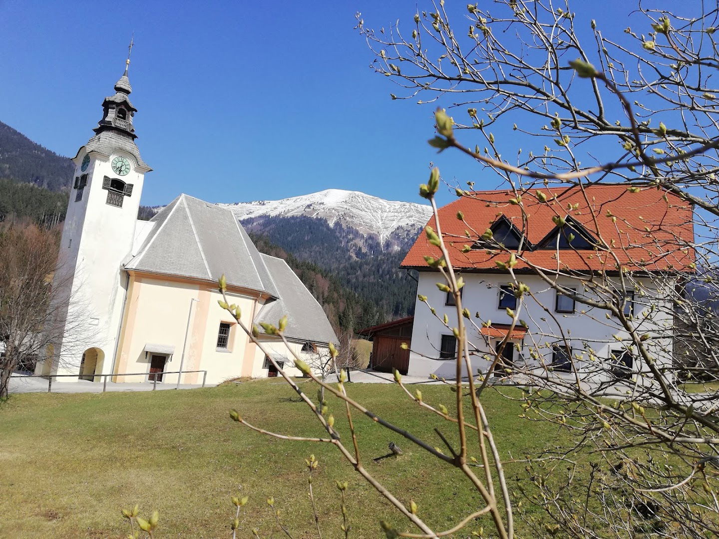 Župnija Sv. Križ nad Jesenicami