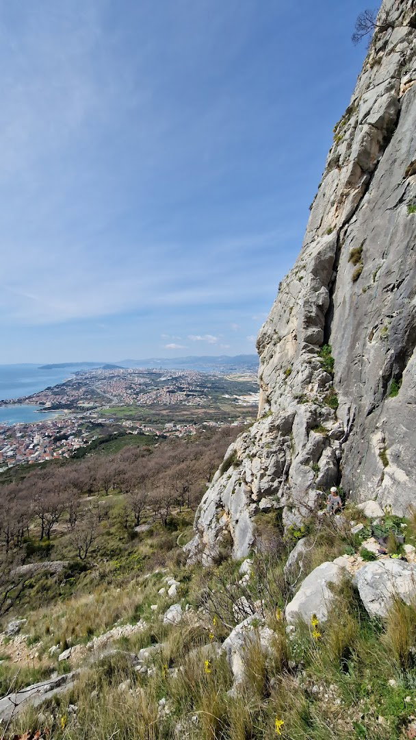 Sportsko penjalište Perun