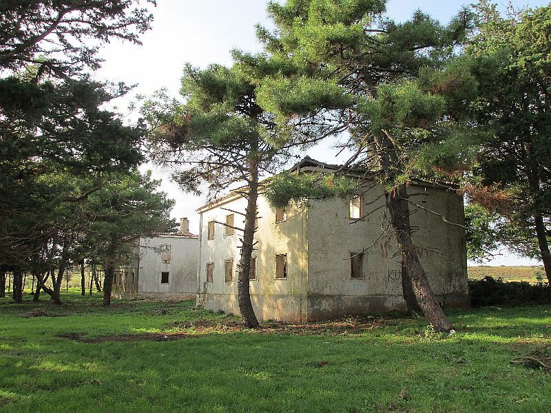 Napusteni turistički kamp Marlera