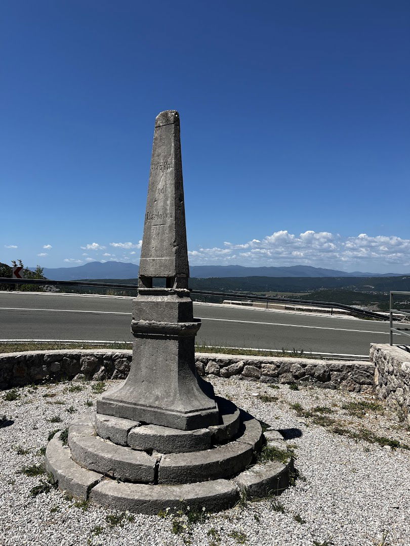 Obelisk Vidikovac Cirkul