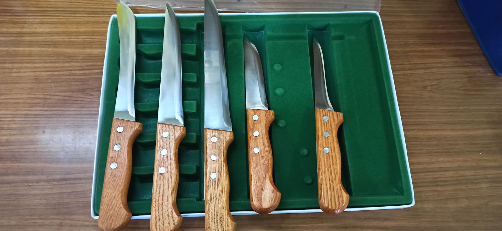 COBI - usluzno ostrenje nozeva