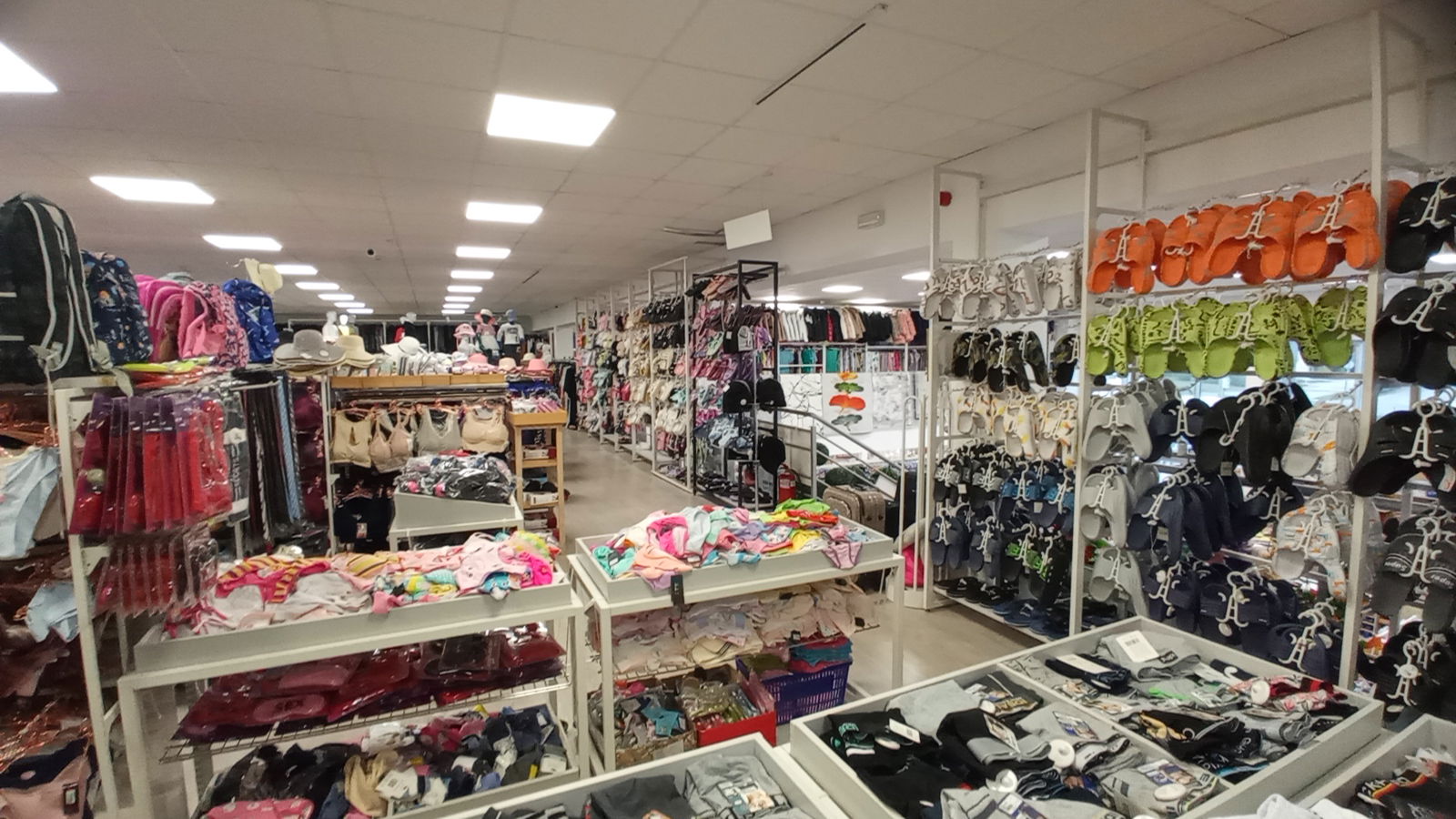 Happy Shopping Tržni Centar