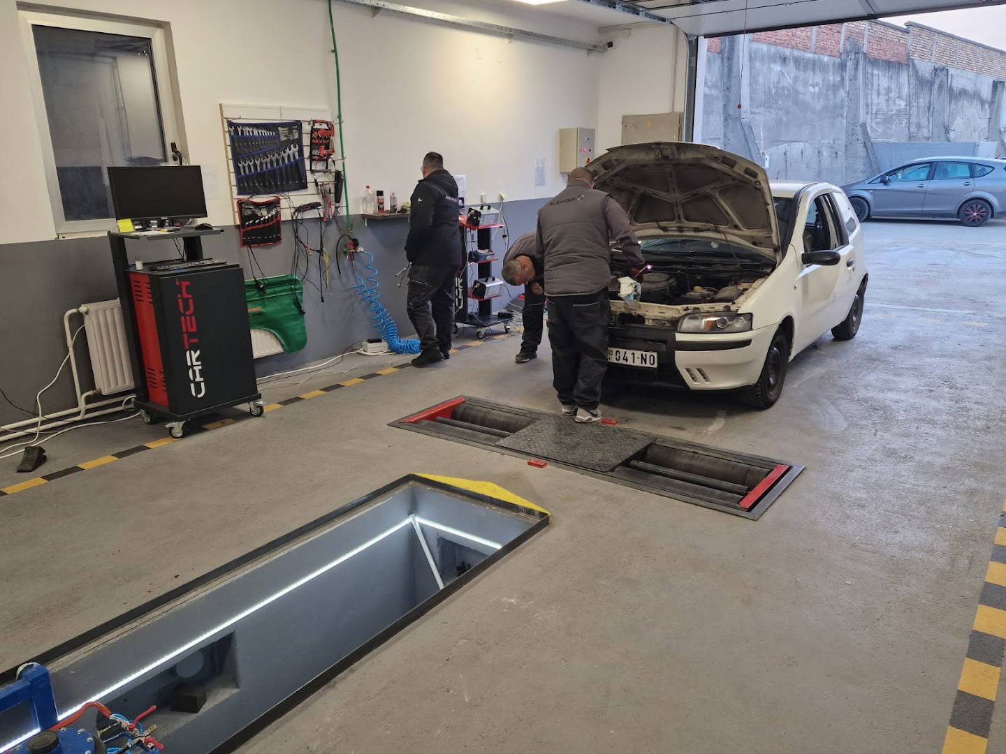 Autodot Tehnički Pregled i Registracija Svih Vrsta Vozila