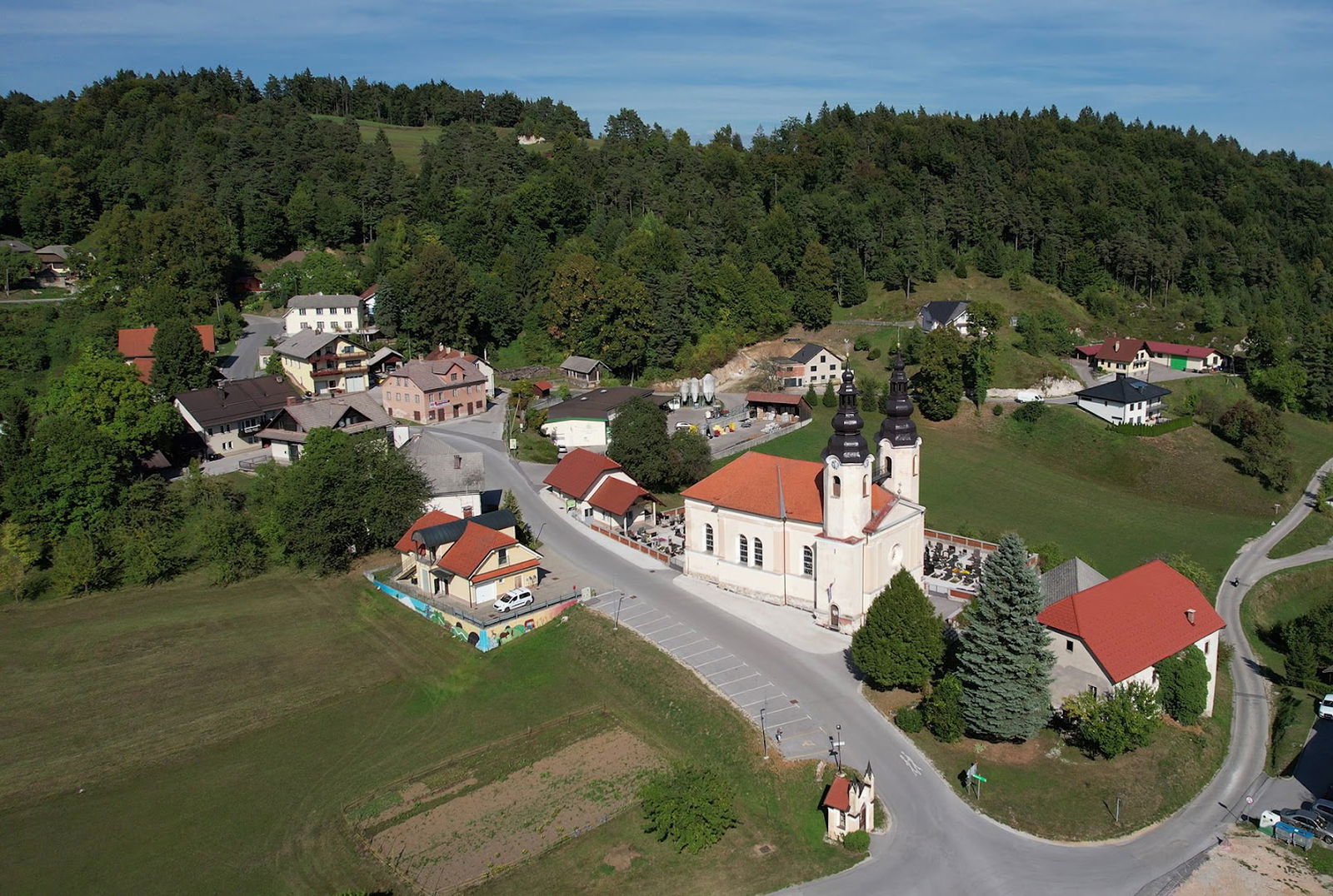 Župnijska cerkev Marijinega vnebovzetja