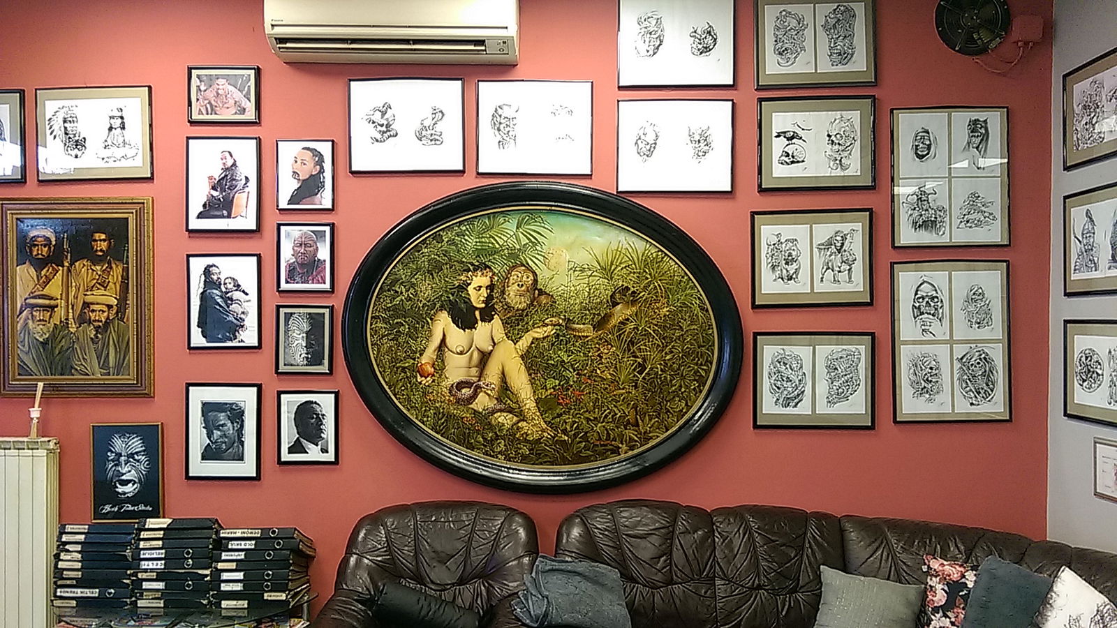 Tattoo studio, umetniško ustvarjanje, Lucian Harih, s.p.