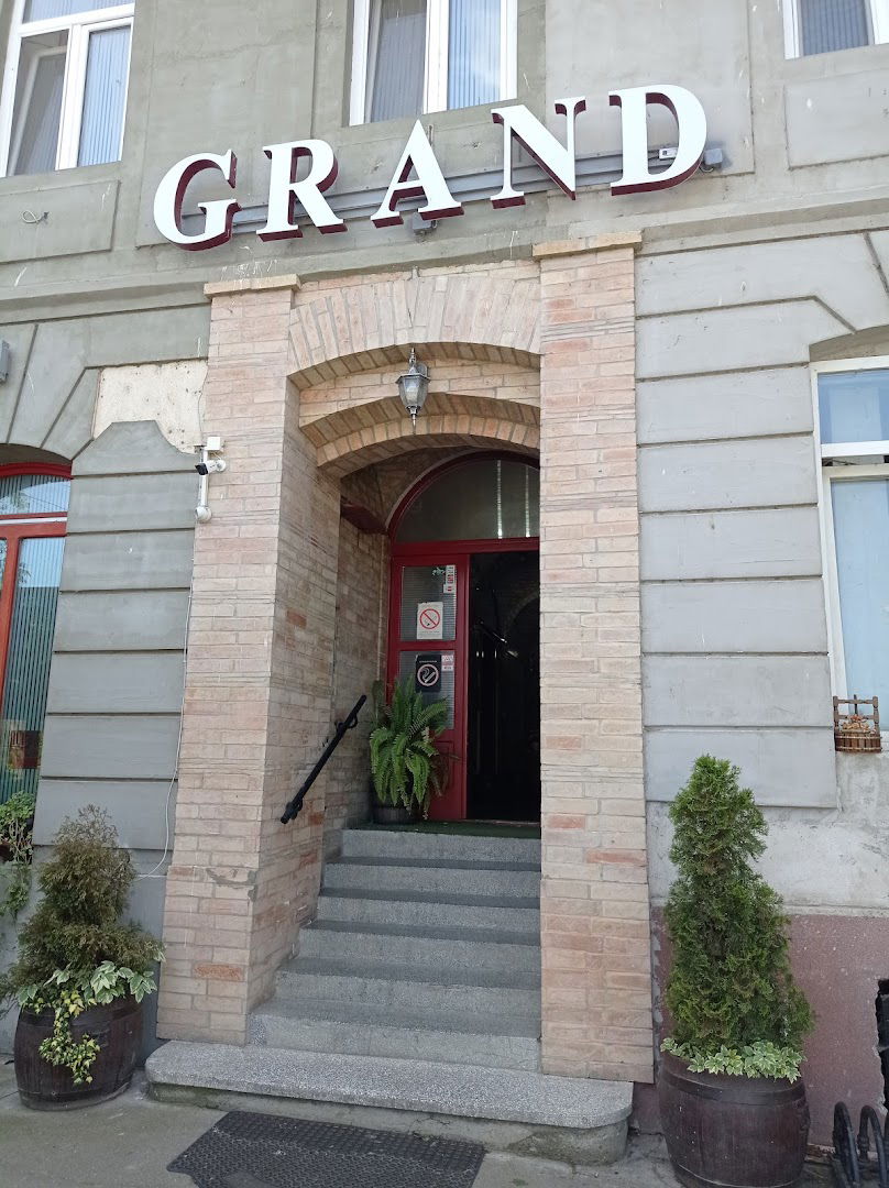 Restaurant "Grand"