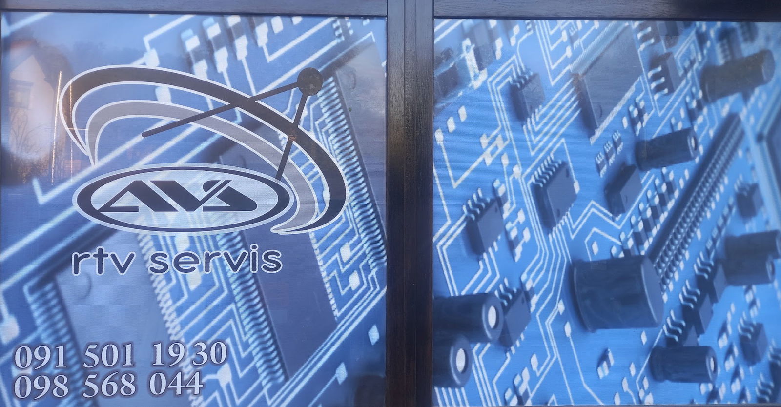 AVS RTV-SERVIS, VL.IVAN HUMLJAN