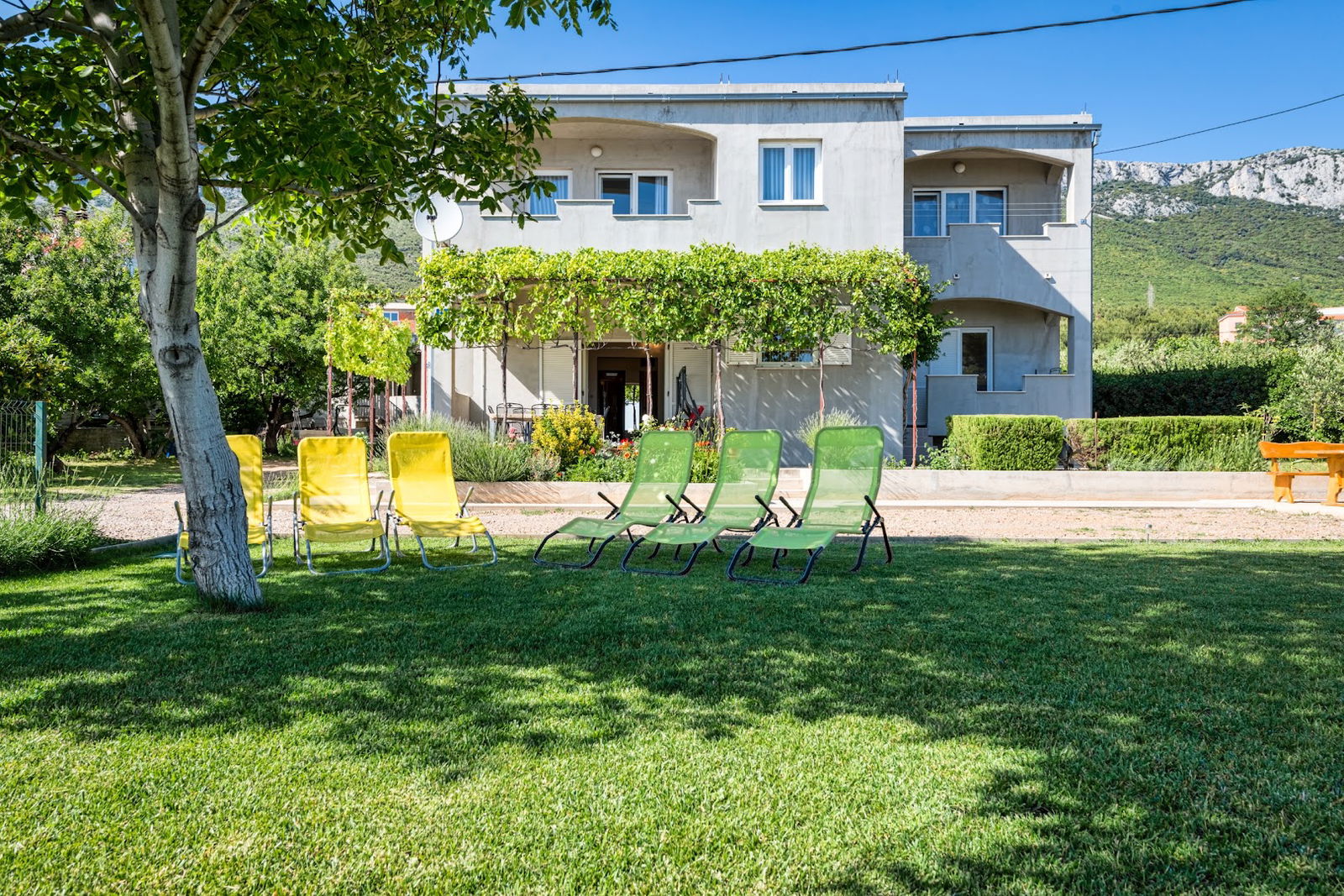 Sea & Split View Apartment Vedran