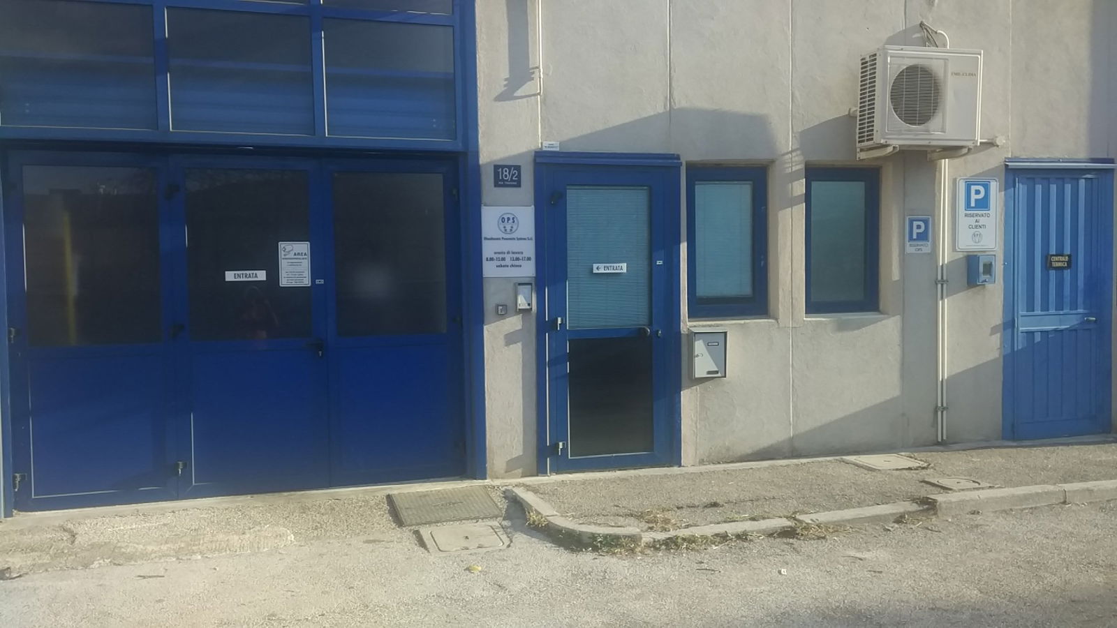 Vetreria Adriano Snc