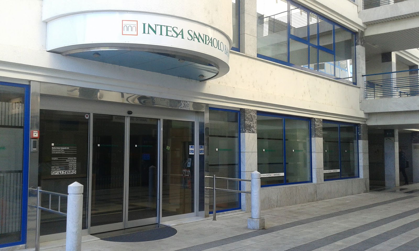 Intesa Sanpaolo Bank, Poslovalnica Lucija