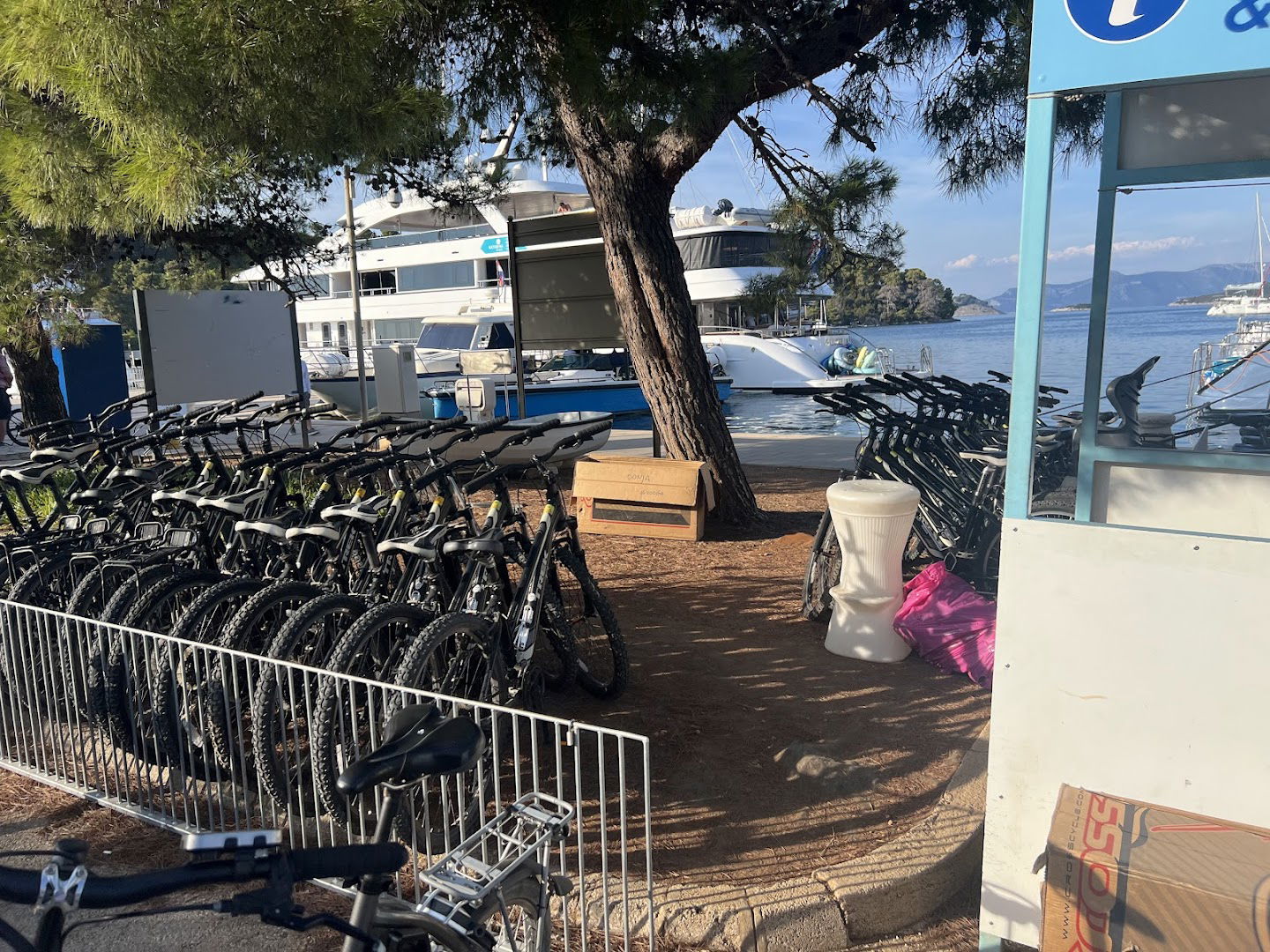 Radulj Tours - rent a bike