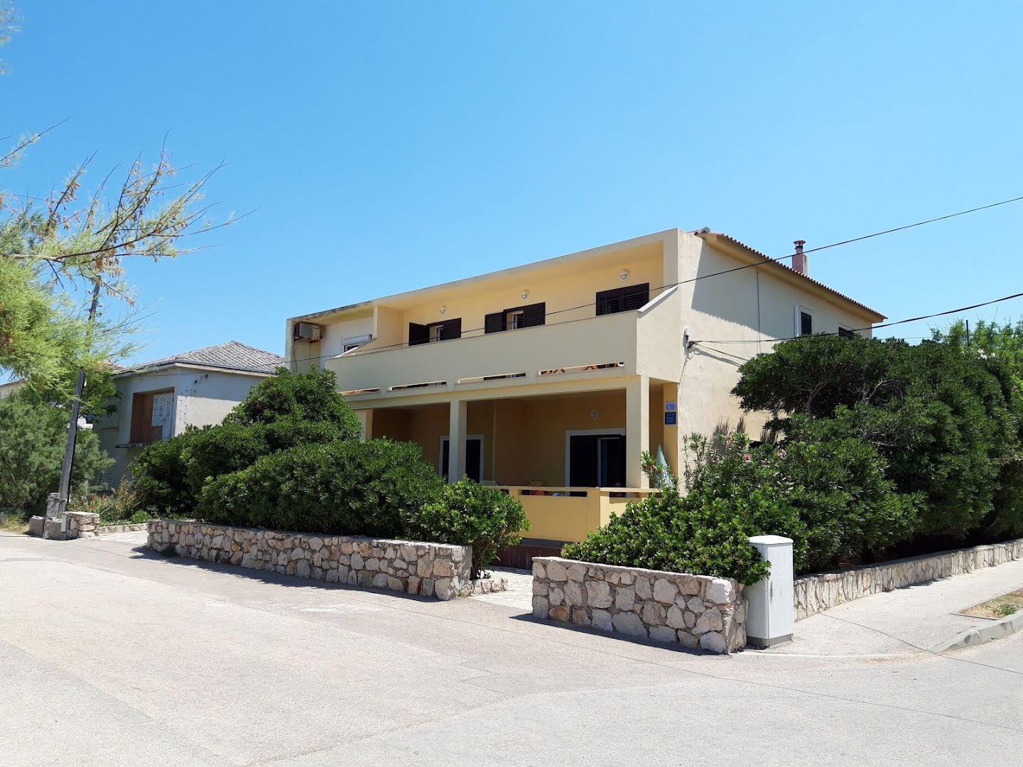 Rooms & Apartments Kaurloto