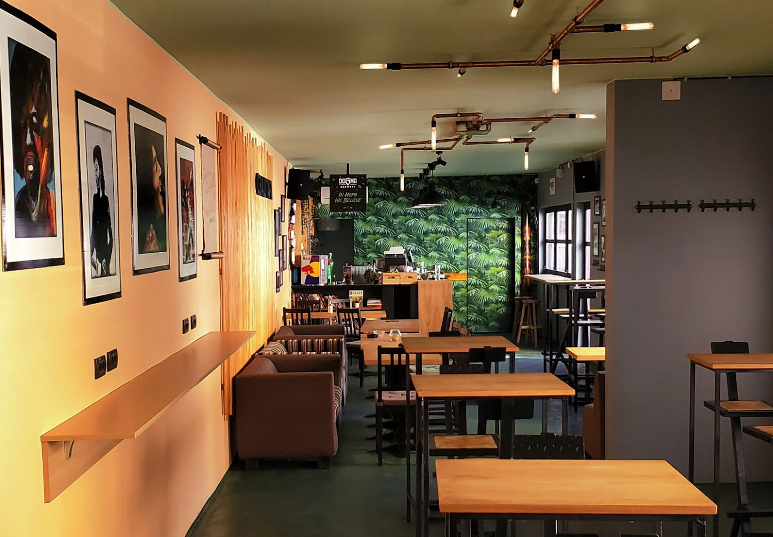 Svaštara Concept Bar