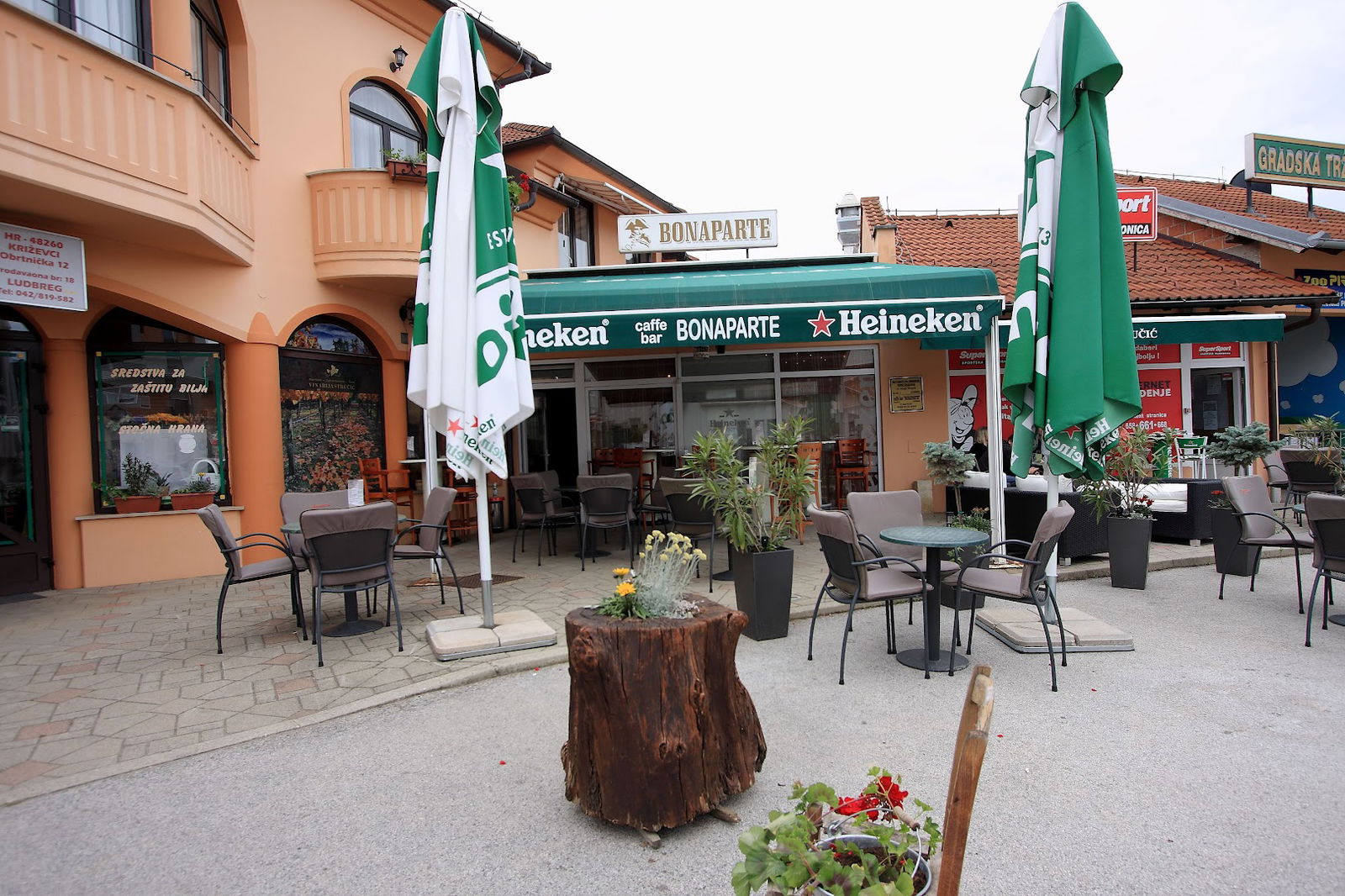 Caffe bar "Bonaparte"