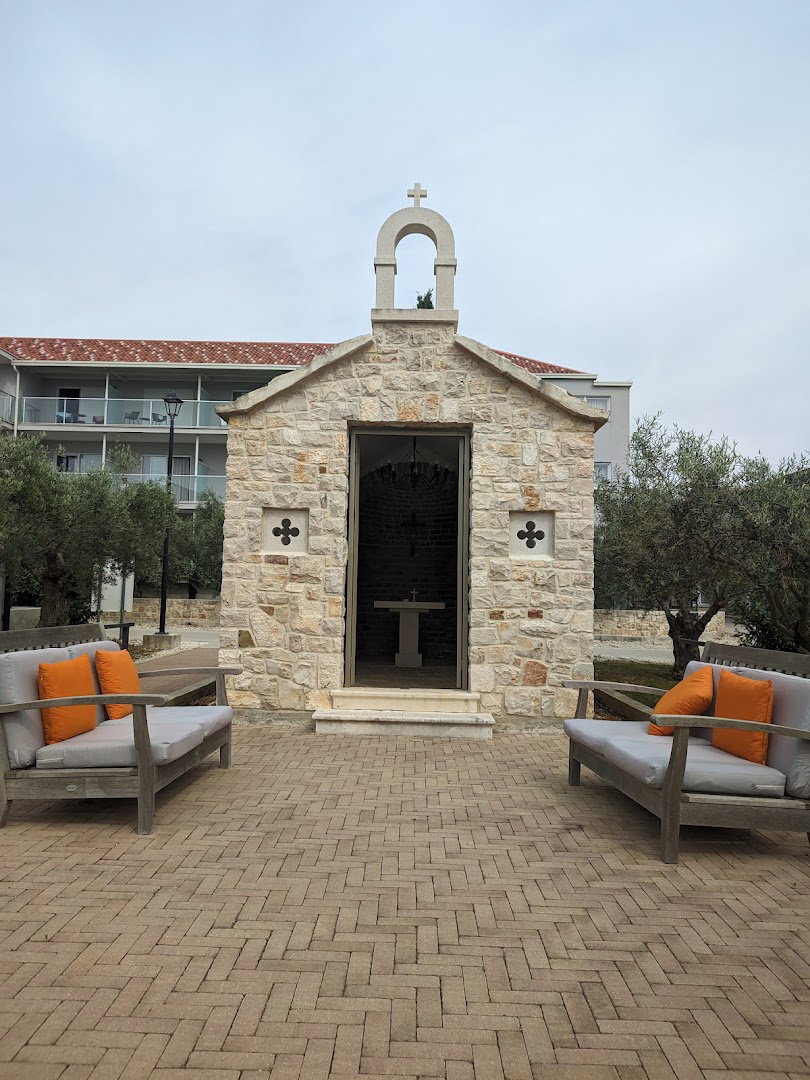 Gava Milna kleine Kirche