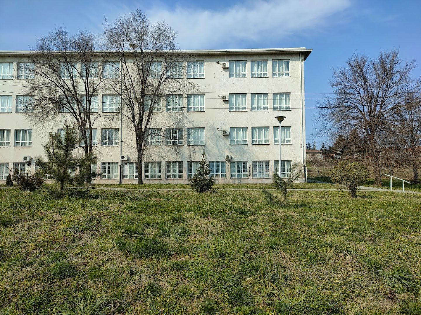 Tekstilno-tehnološka i poljiprivredna škola „Despot Đurađ"