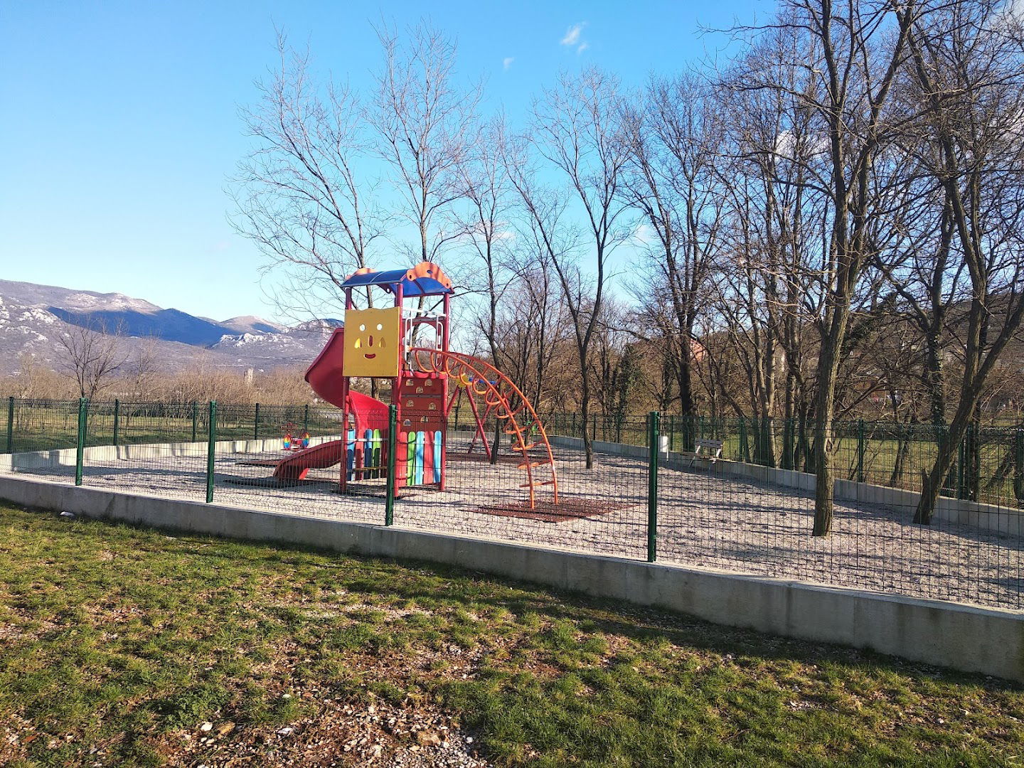 Malo Dječje Igralište