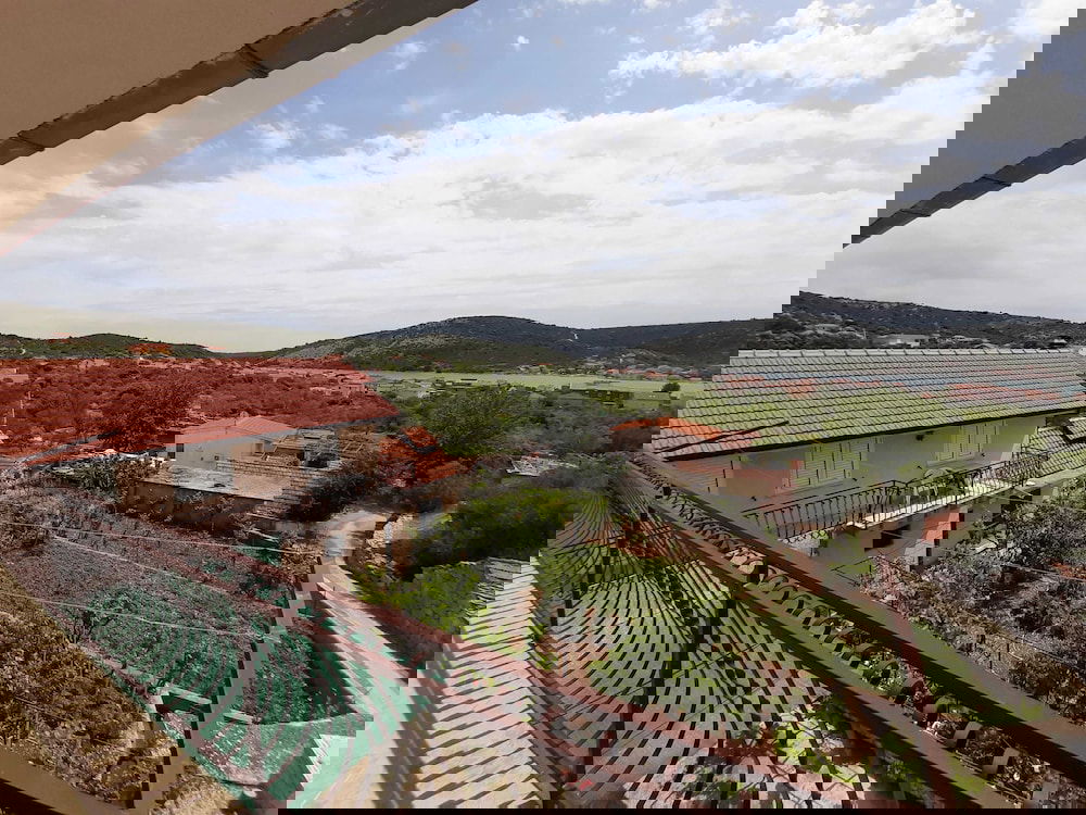 Cozy Apartments With Private Balcony Vinisce