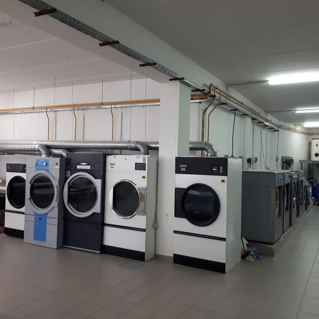 Lavandera Praonica Rublja