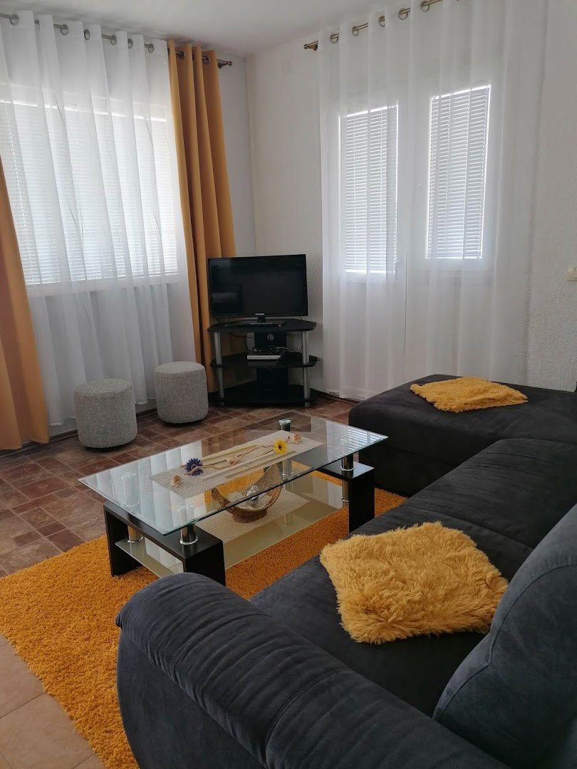 Apartman Grlić Obiteljski odmor ***