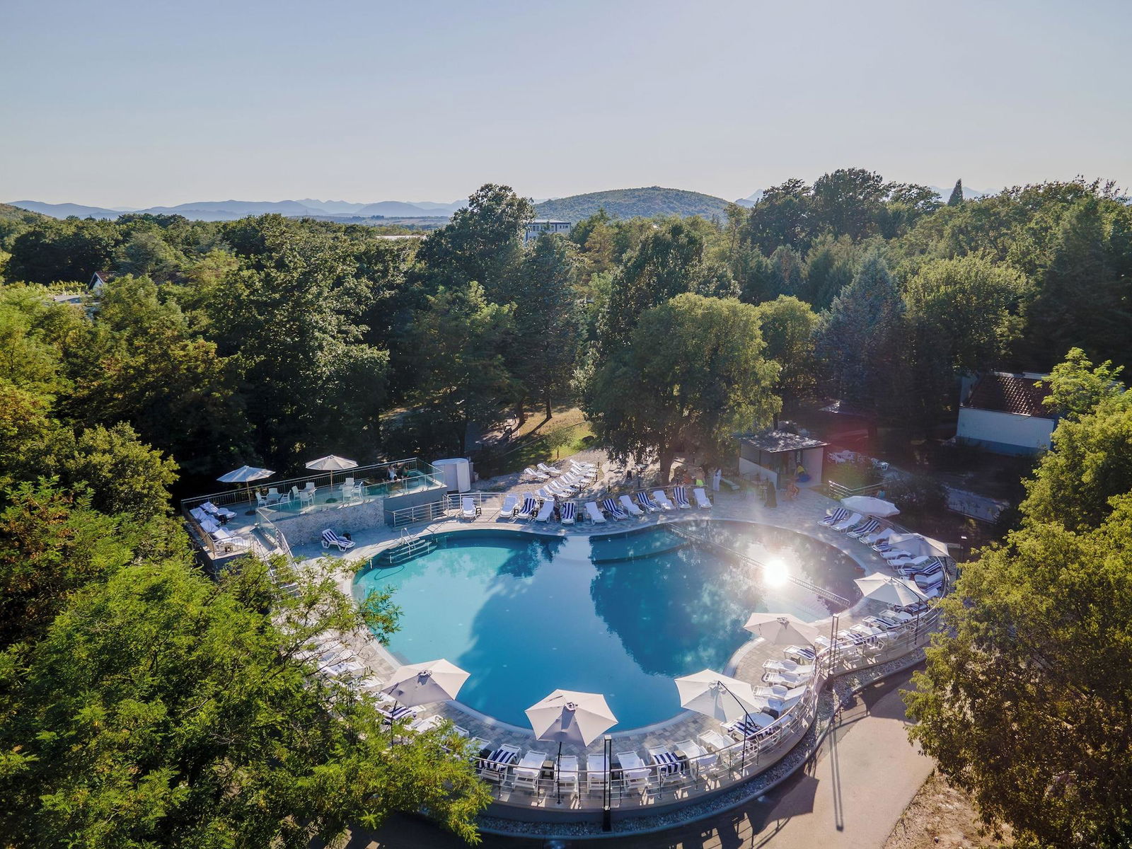 Fo'Rest village resort