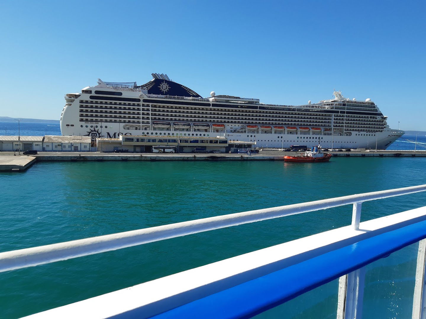 SPLIT AIRPORT TRANSFERS FAST FERRY