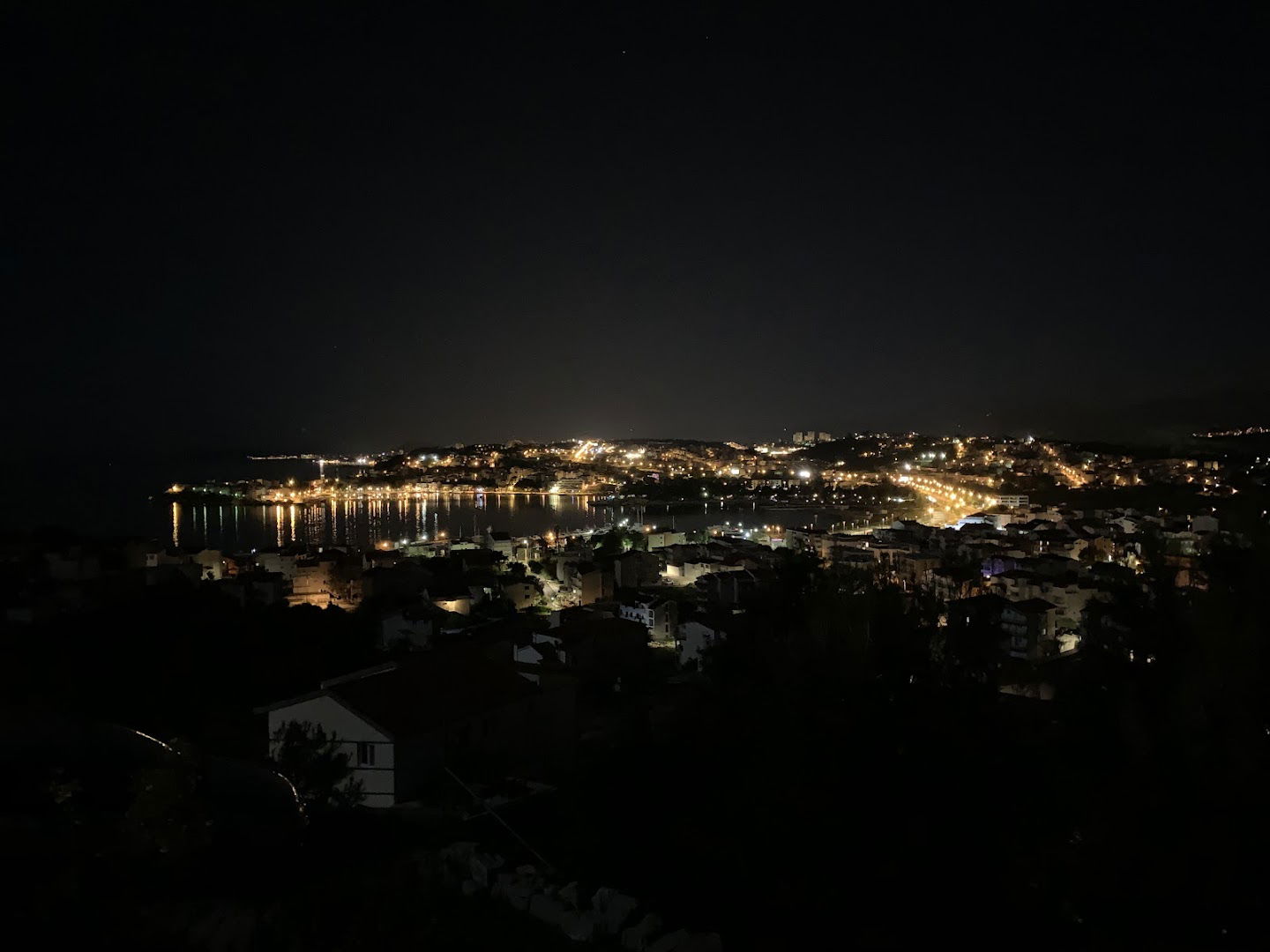 OBRT ZA TAKSI PRIJEVOZ MLAĐO, VL. MLADEN OLUJIĆ