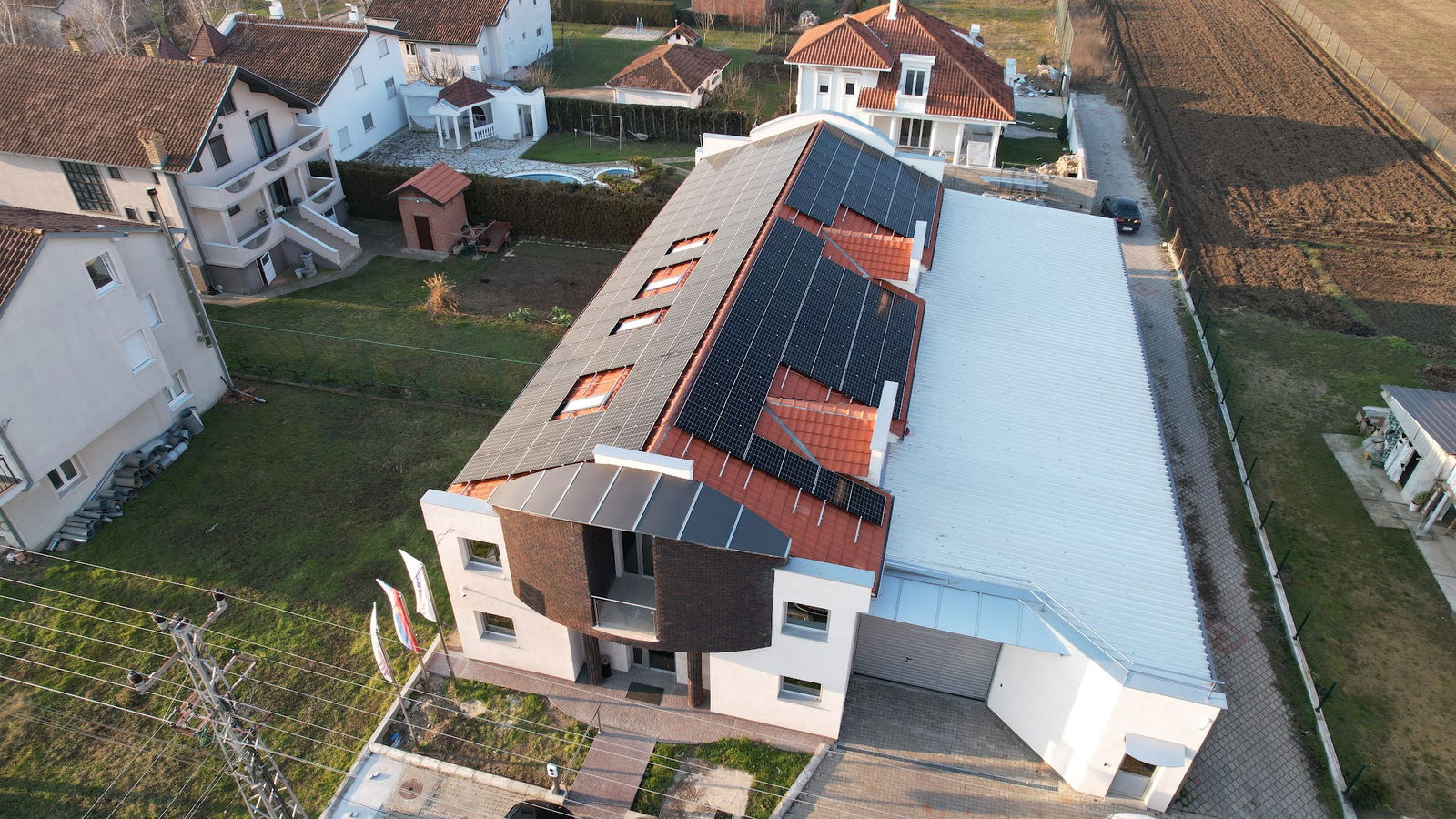 TELEFON INŽENJERING DOO - SOLARNI PANELI