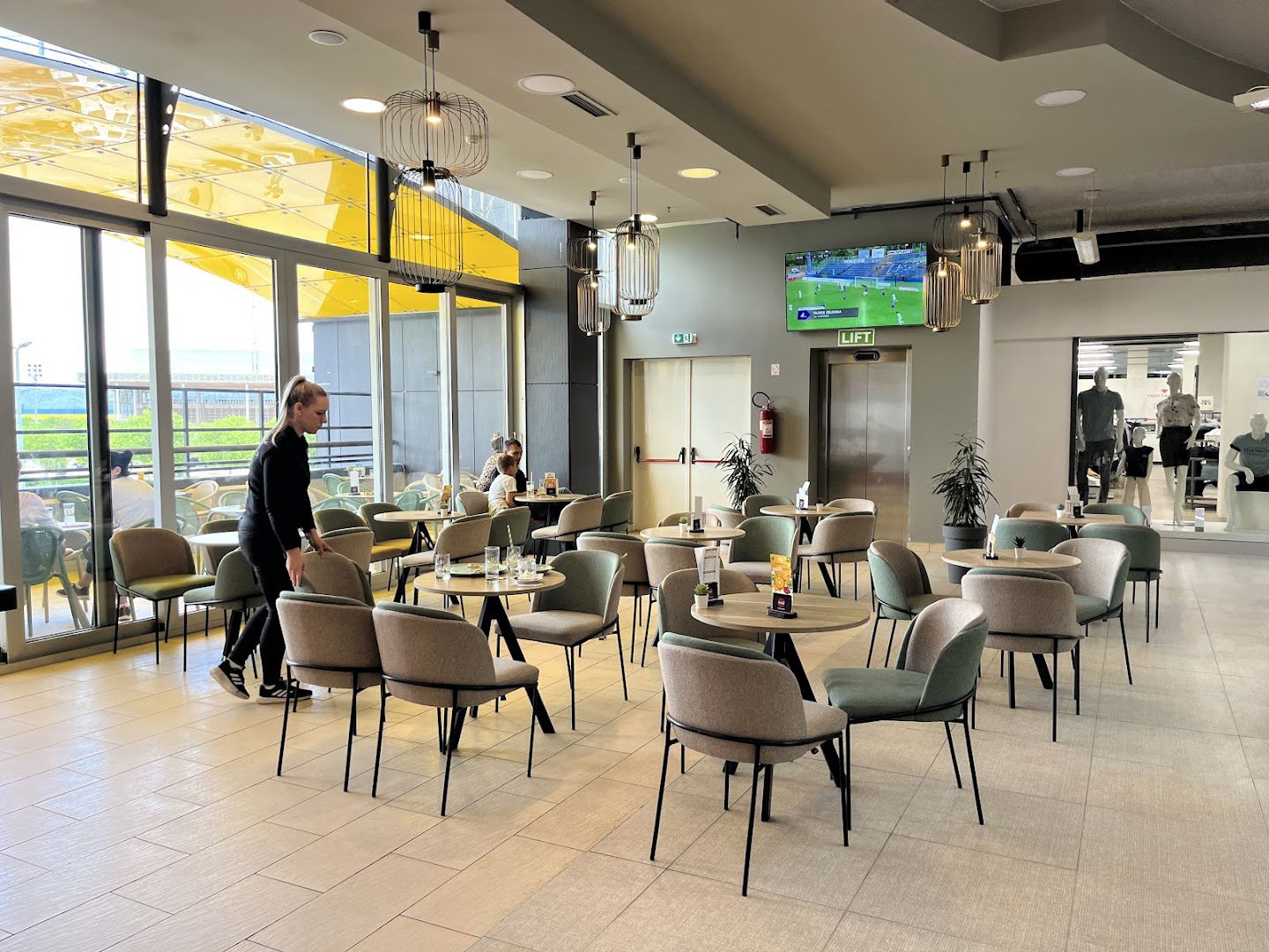 Park caffe & food Dugopolje