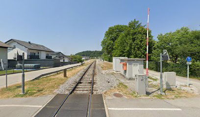 Lavrica(Železniški)