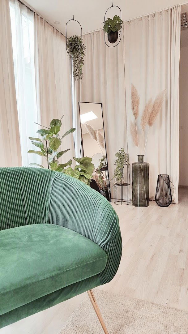 DeMarie beauty salon