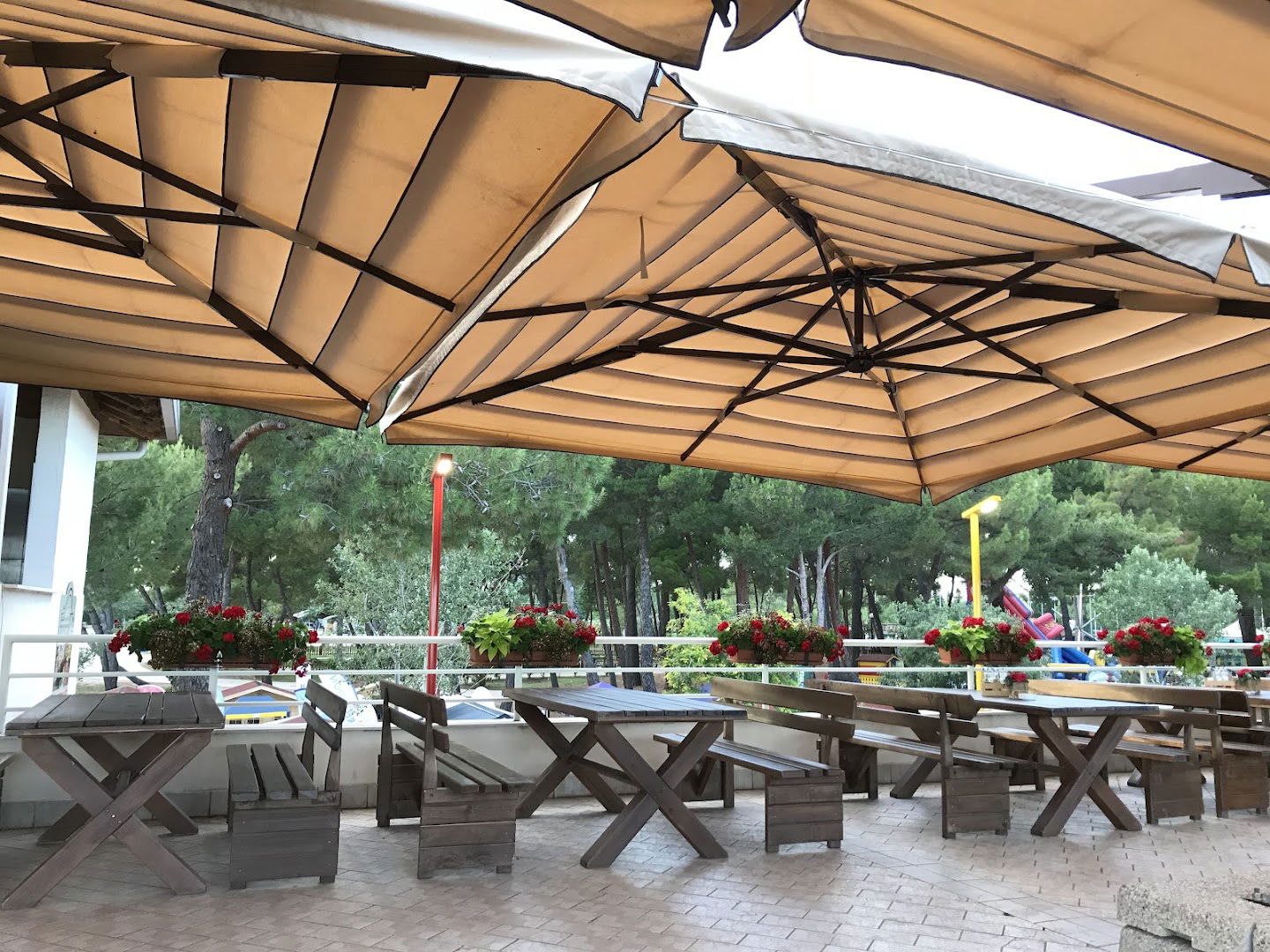 Al Tramonto Bi-village