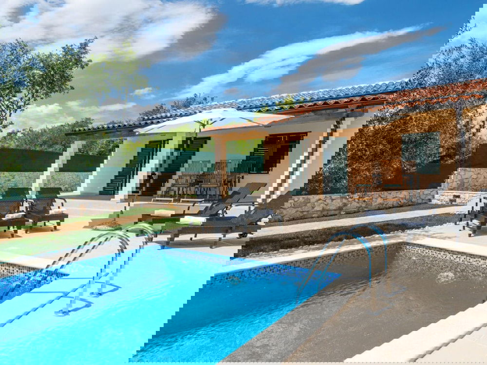 House Jozefina with pool