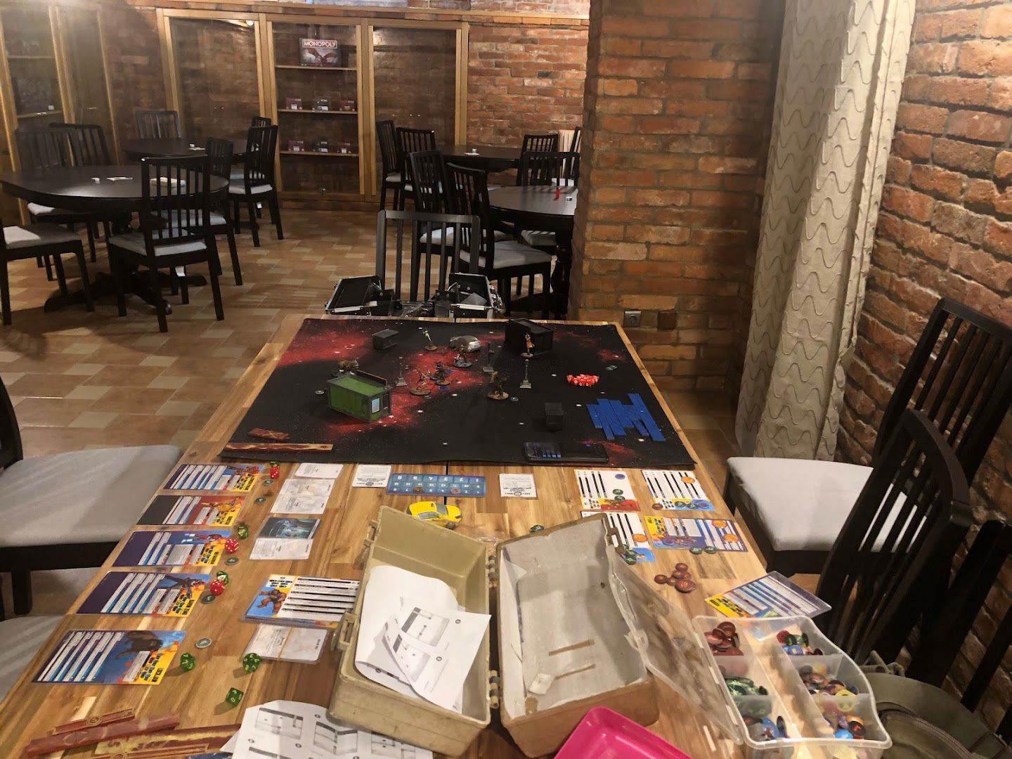 Hero's rest gaming cafe