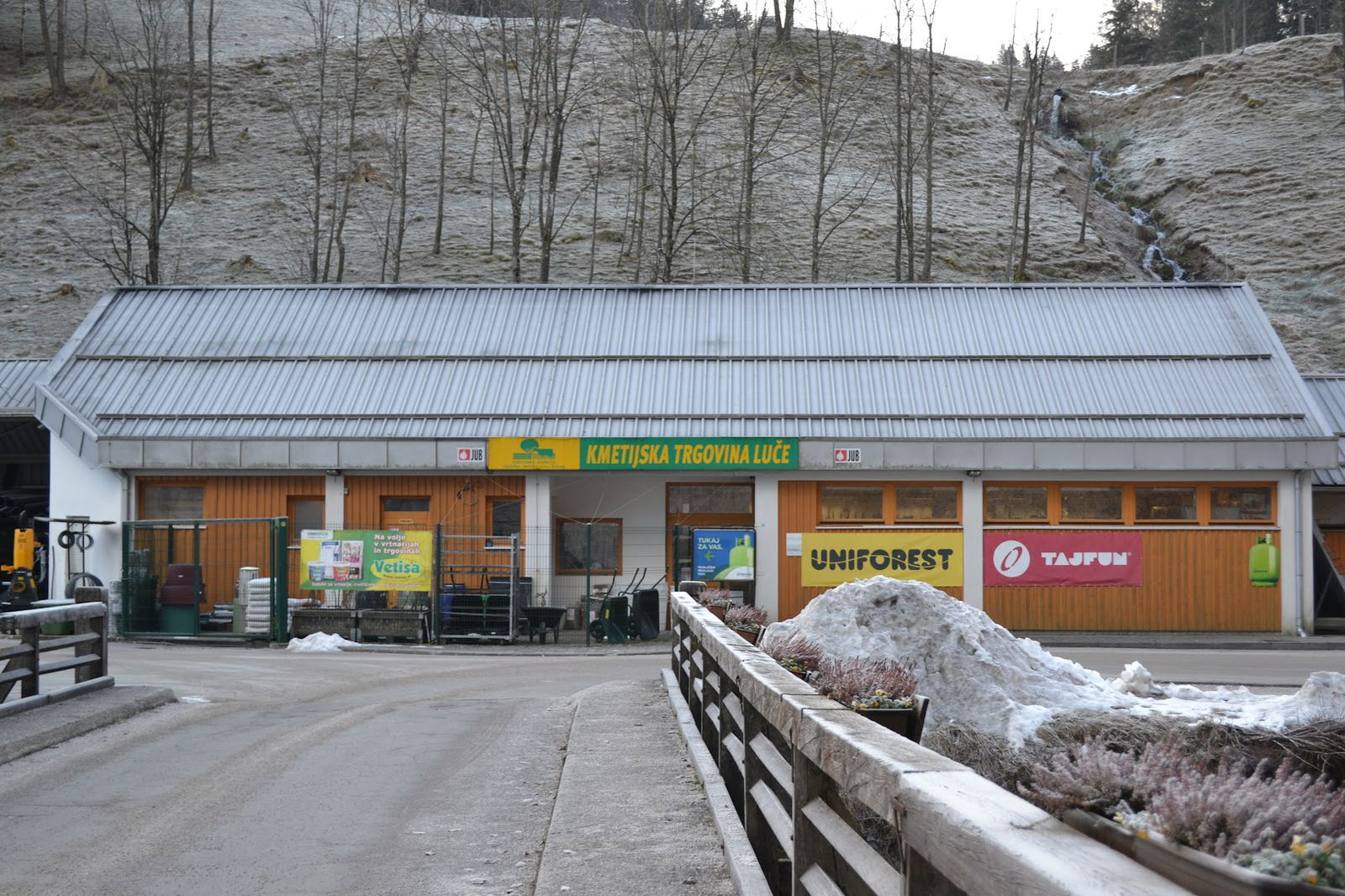 Kmetijska trgovina Luče - KZ Šaleška dolina, z.o.o.