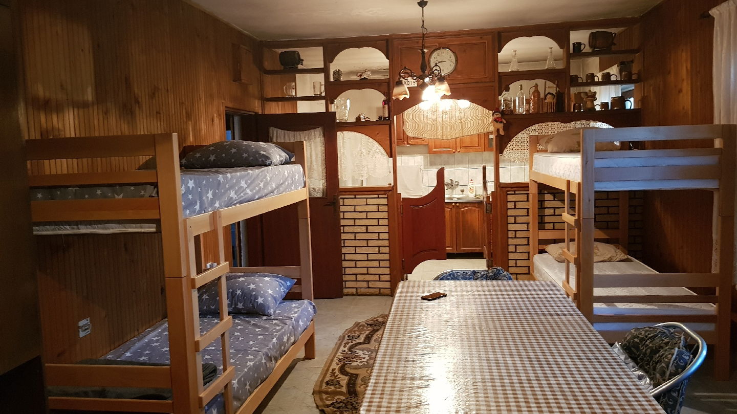 Smeštaj Banovci, Stara Pazova